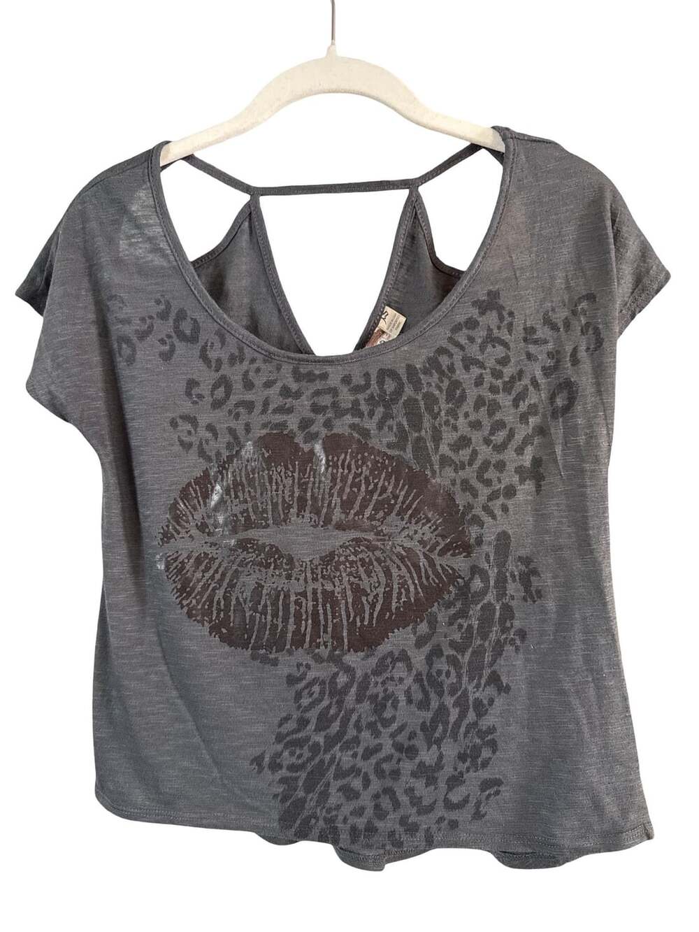 Grey Leopard Lips Graphic Cutout Back Short Sleeve Top